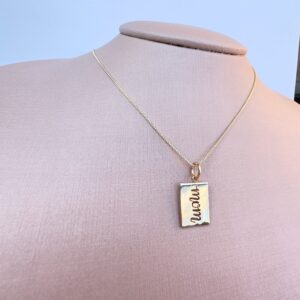 Medalla “Mom”