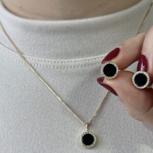 Conjunto negro